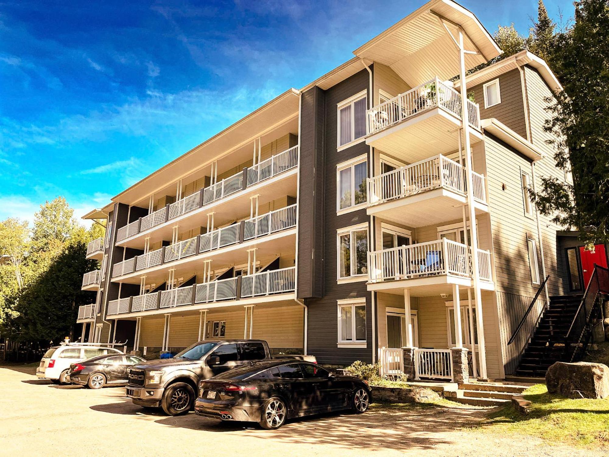 Condo Moderne, Escapade Vacance, Vue Sur Montagnes Bagian luar foto