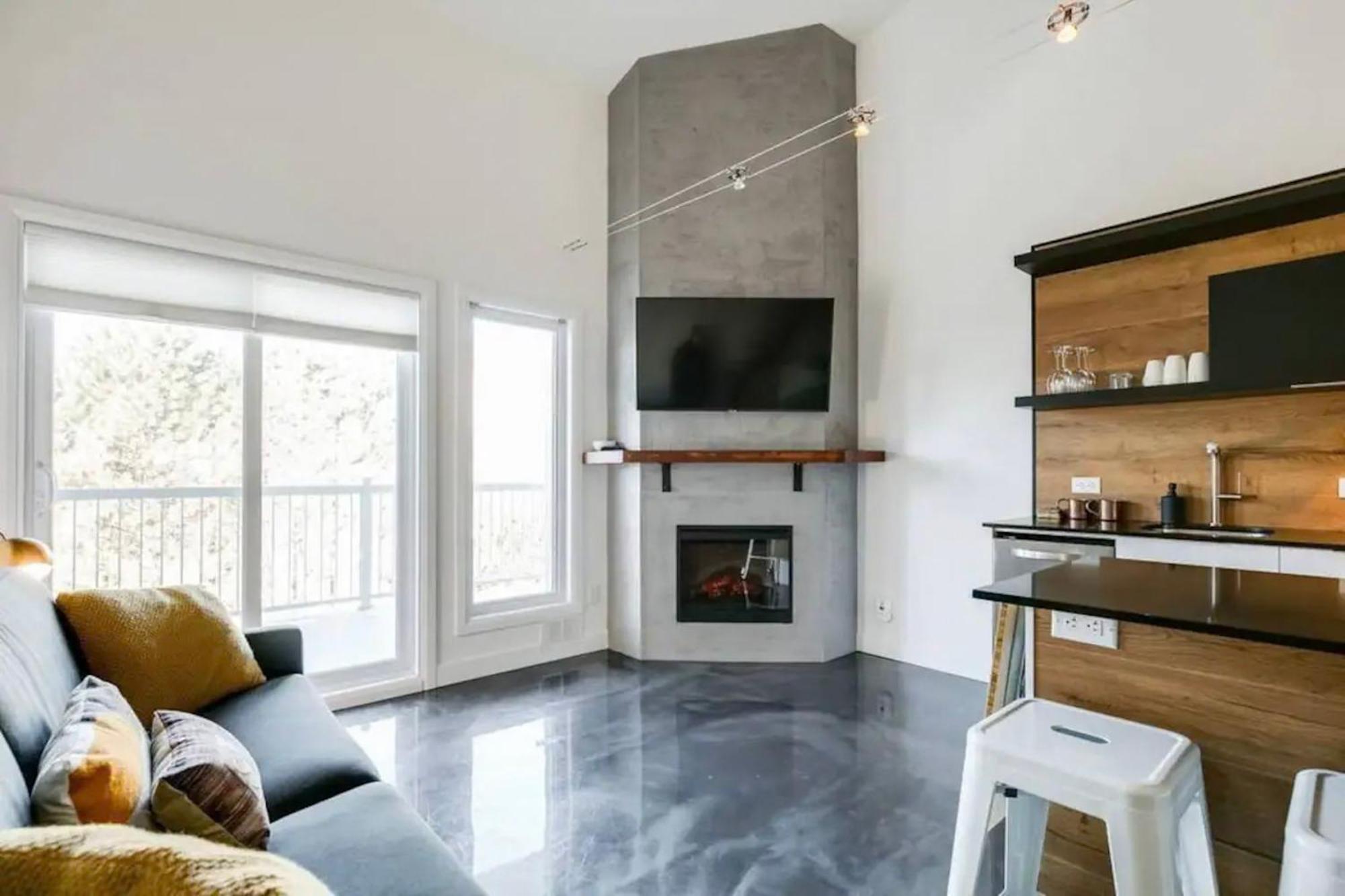Condo Moderne, Escapade Vacance, Vue Sur Montagnes Bagian luar foto
